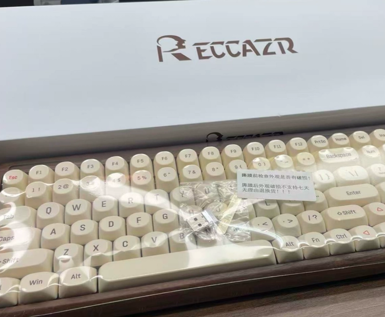Teclado Mecánico Personalizado - Retro Gaming Uk reseña y precio